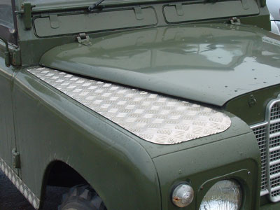 Series IIA/III Chequerplate Wing Top Treadplates