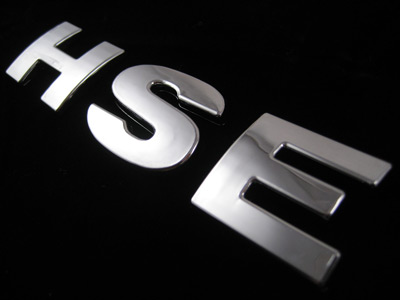 "HSE" Chrome-effect Lettering