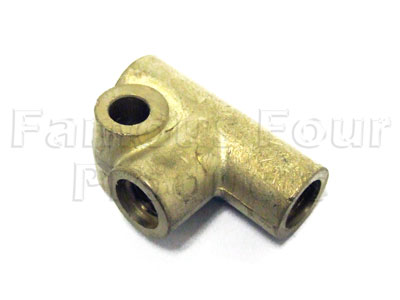 Brake Pipe T Piece - Rear
