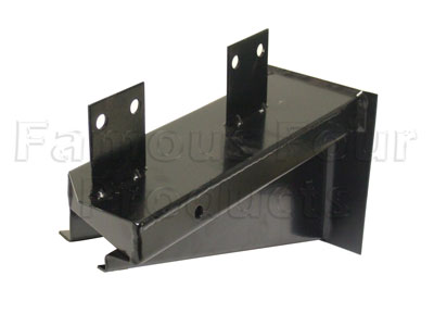 LWB Rear of Fuel Tank Outrigger