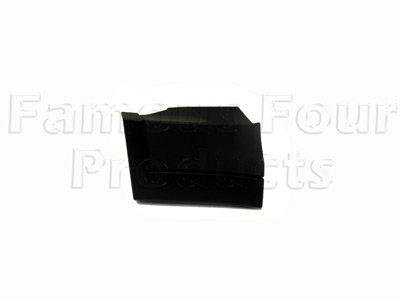 Outer Wing Lower Body Moulding