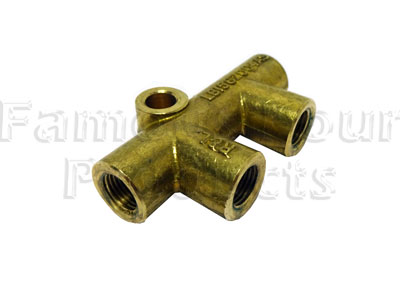 Brake Pipe T Piece - Rear