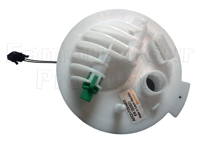 Fuel Tank Access Cover with Integral Fuel Filter