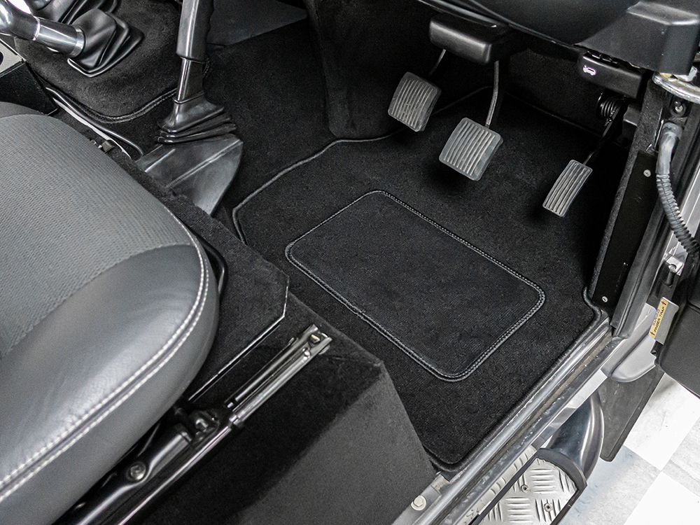Front Carpet Set - Black - Image 5